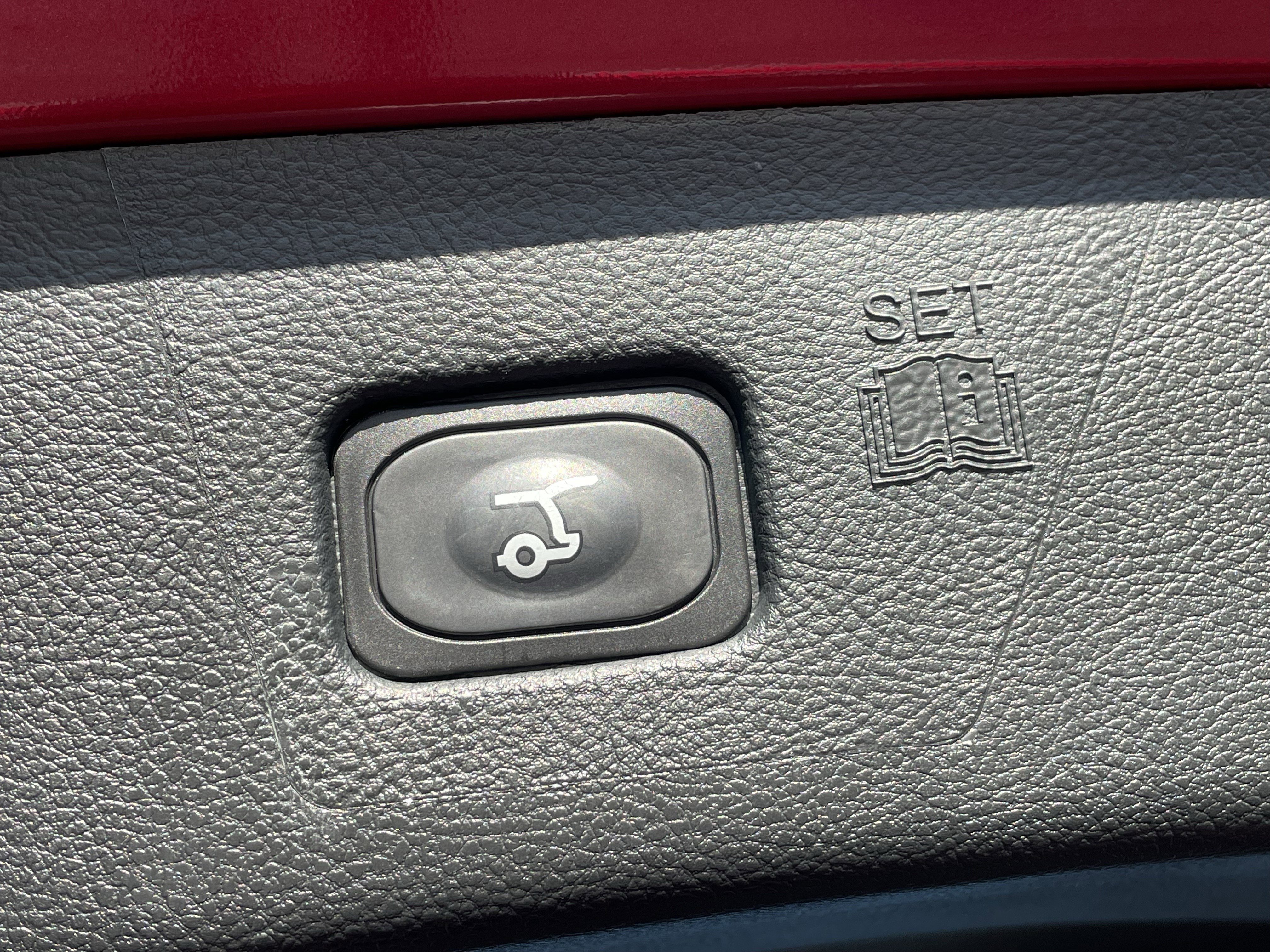 Used 2022 Ford Edge SEL w/ Convenience Package image 8