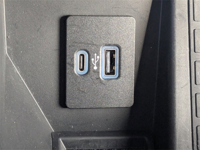 Used 2022 Ford F150 Lariat w/ Equipment Group 502A High image 23