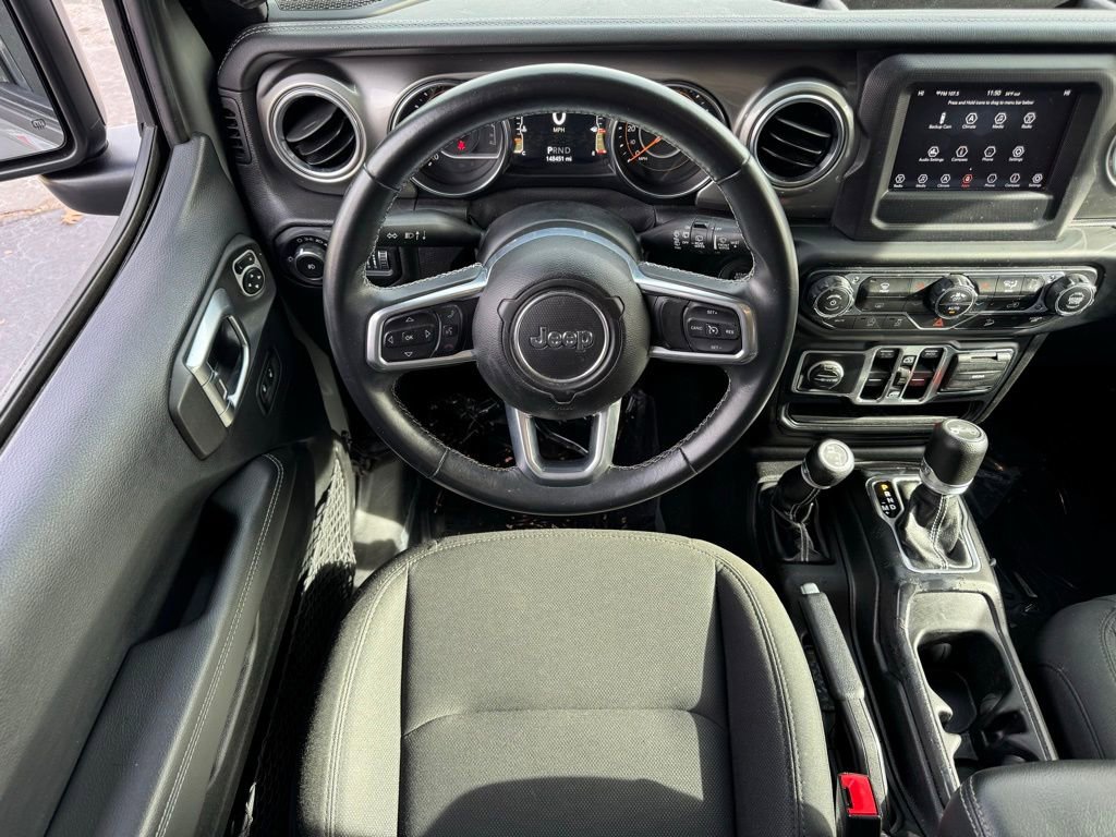 Used 2019 Jeep Wrangler Unlimited Sahara image 18