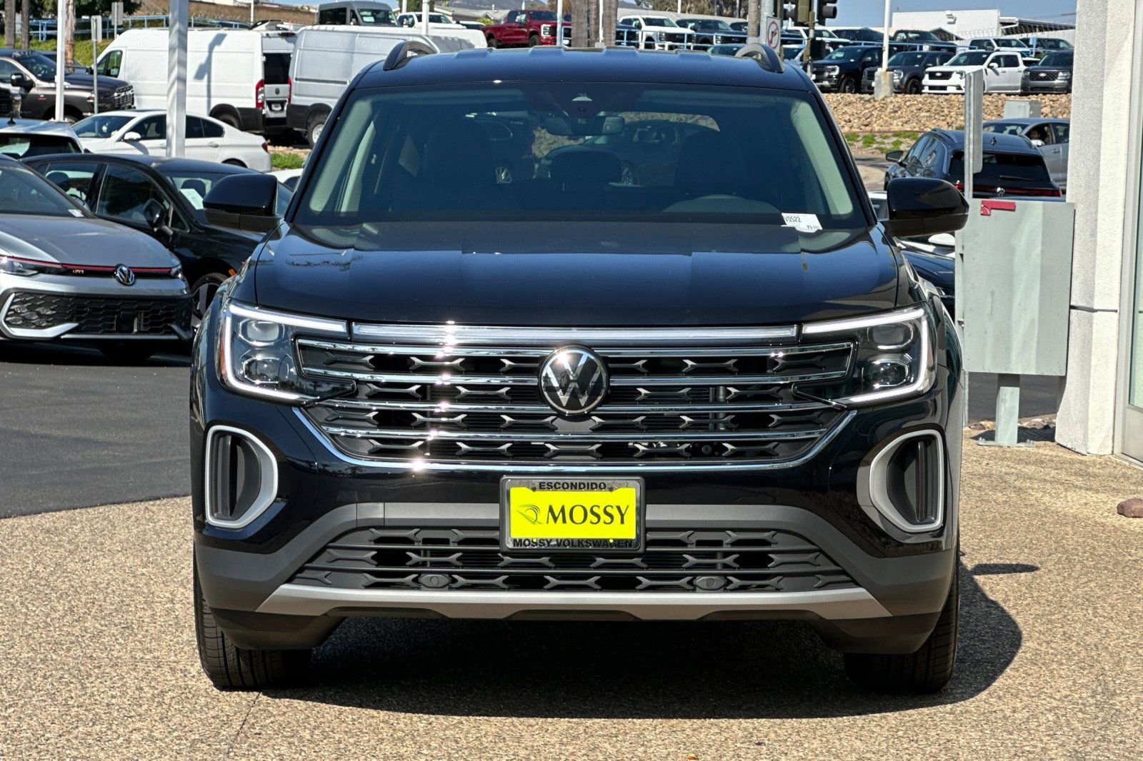 New 2026 Volkswagen Atlas SE image 8