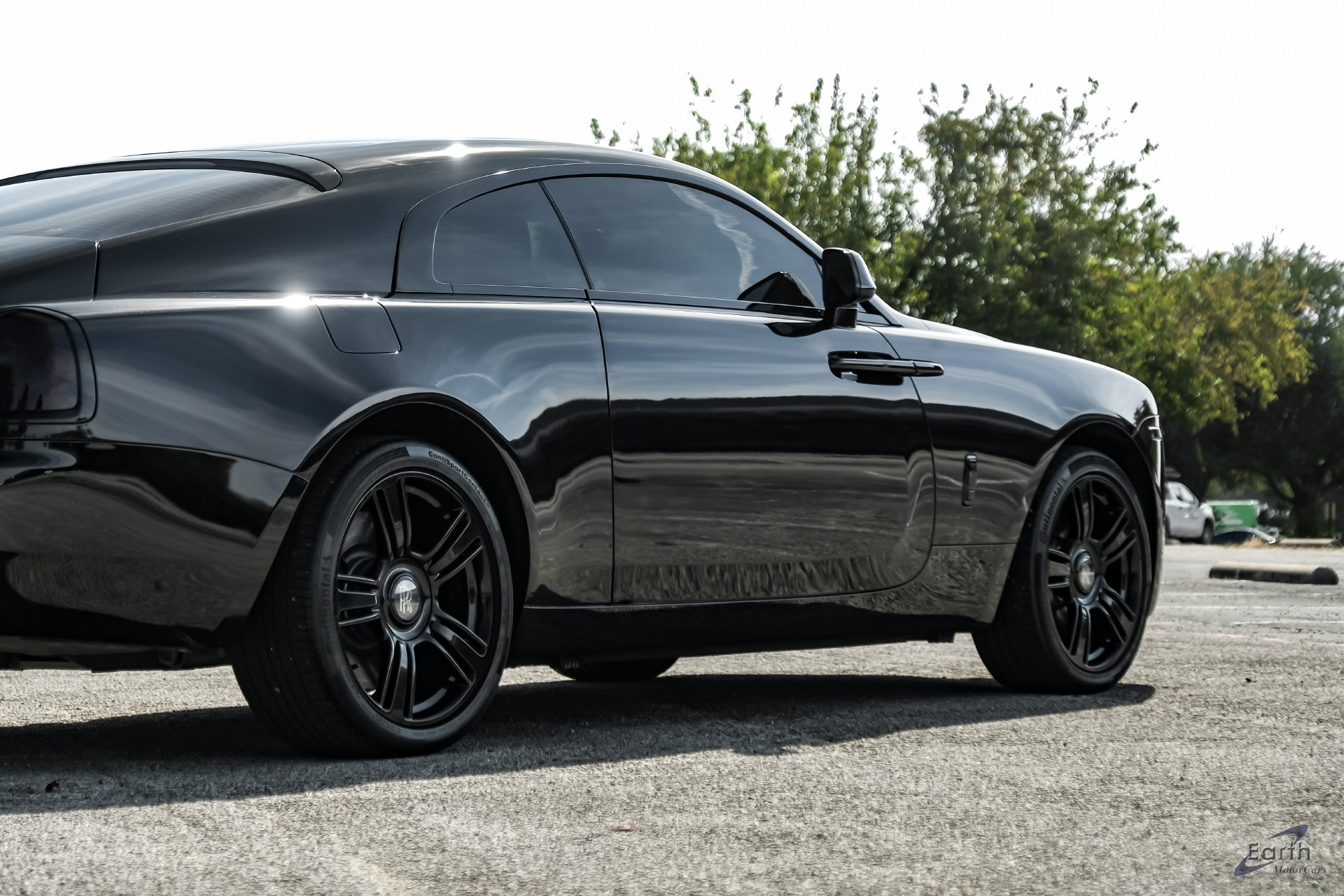 Used 2016 Rolls-Royce Wraith RWD image 21