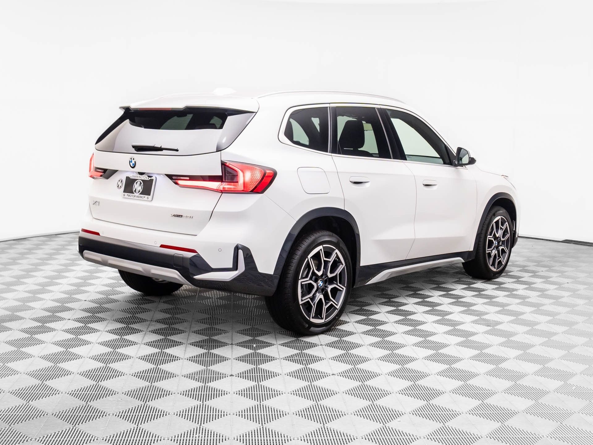 New 2026 BMW X1 xDrive28i w/ Convenience Package AWD/4WD image 6