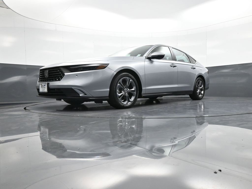 Used 2023 Honda Accord EX-L image 25