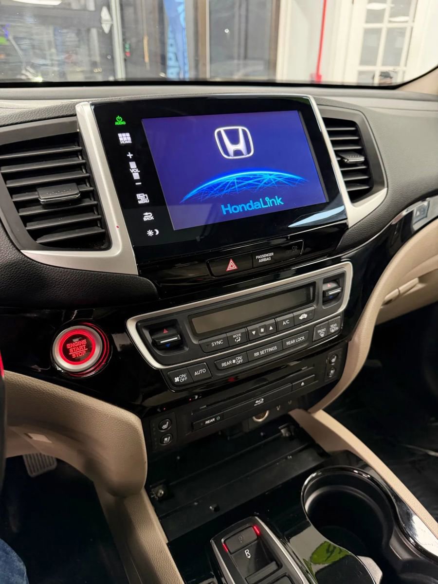 Used 2016 Honda Pilot Elite image 28
