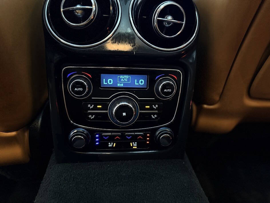 Used 2013 Jaguar XJ AWD image 19
