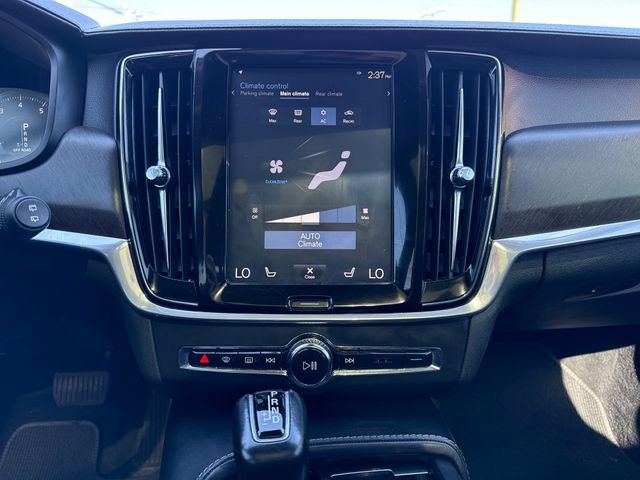 Used 2018 Volvo V90 T6 Cross Country w/ Convenience Package image 26