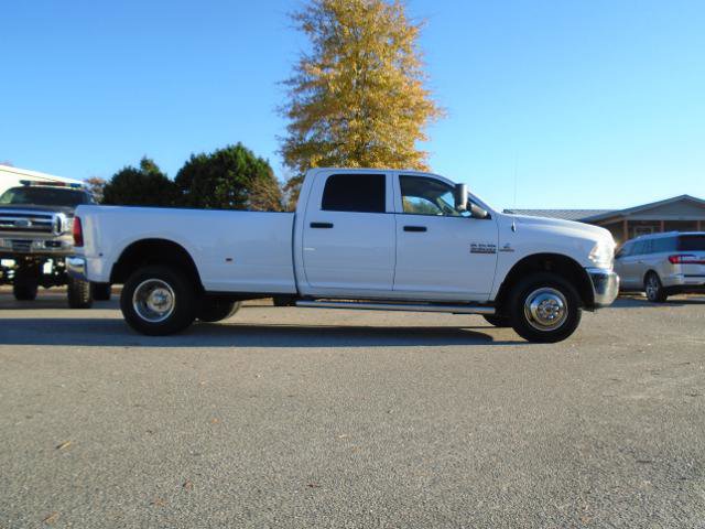 Used 2017 RAM 3500 Tradesman w/ Chrome Appearance Group image 4