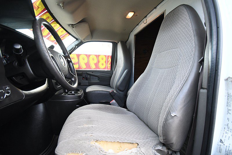 Used 2013 Chevrolet Express 3500 RWD image 11
