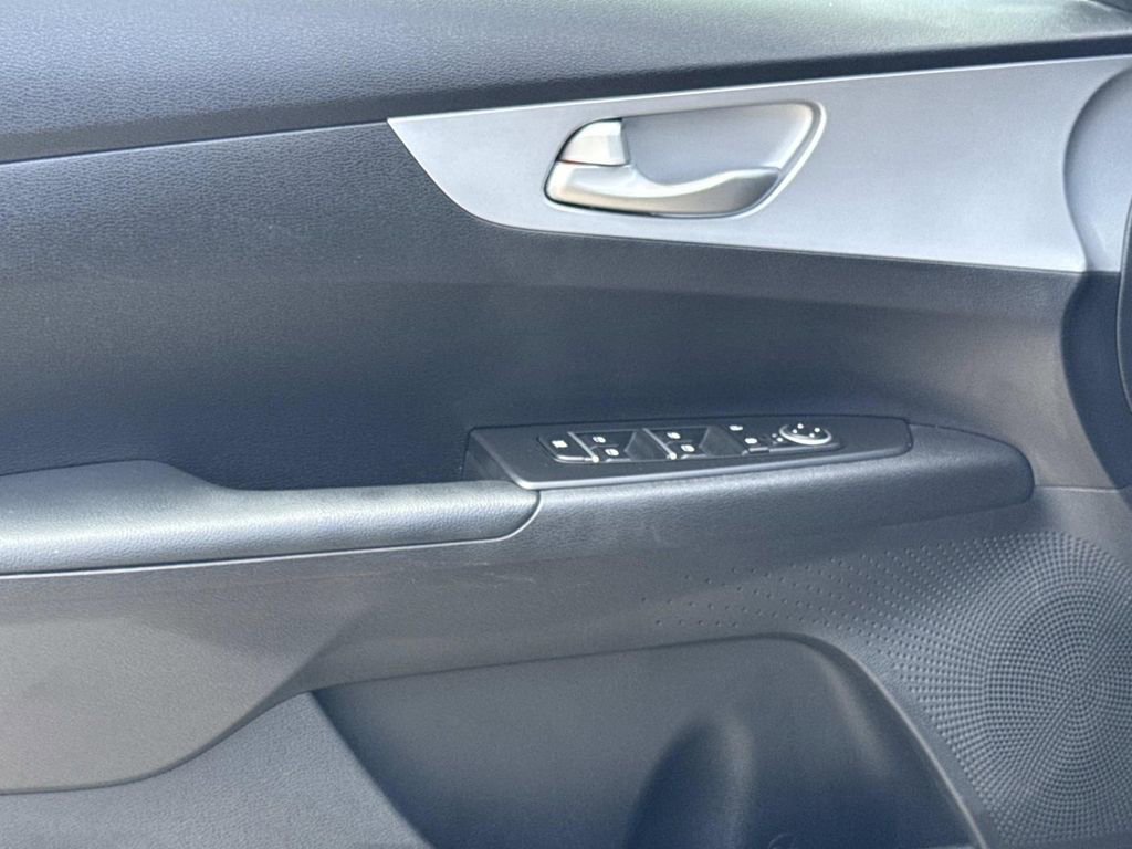 Used 2024 Kia Forte LX FWD image 16
