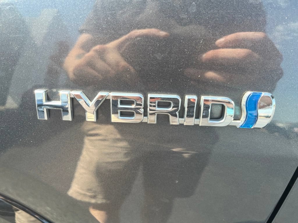 Used 2019 Toyota RAV4 XSE w/ XSE Weather Package AWD/4WD image 14