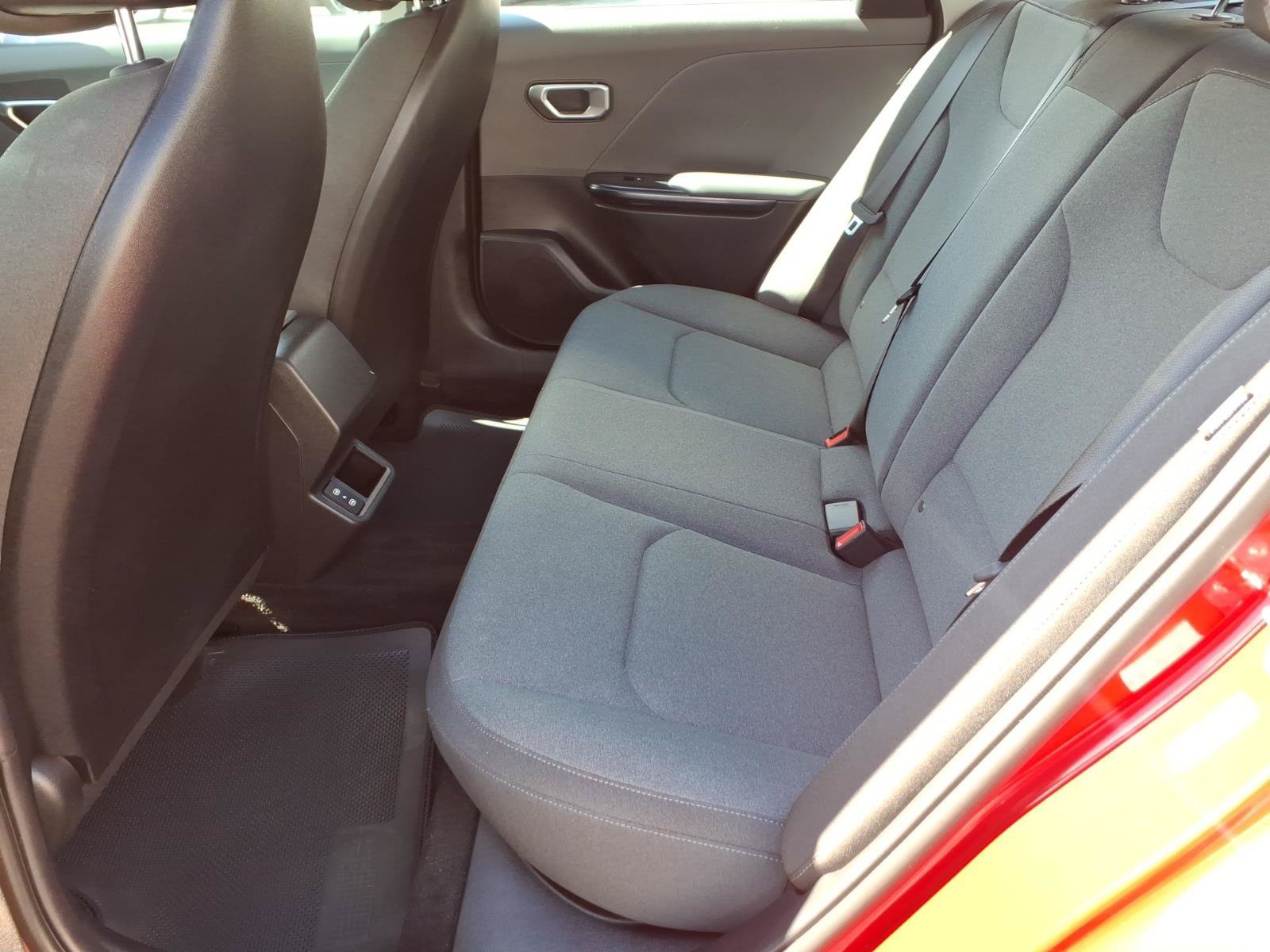 Used 2025 Kia K4 FWD image 22