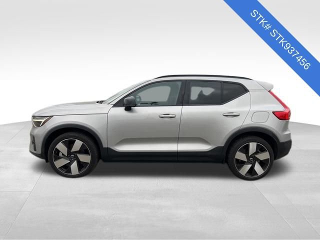 Used 2023 Volvo XC40 Recharge Ultimate image 4