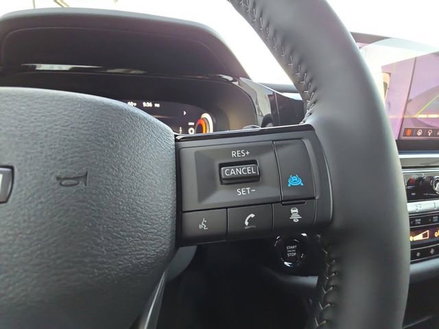 New 2026 Nissan Pathfinder SL image 12