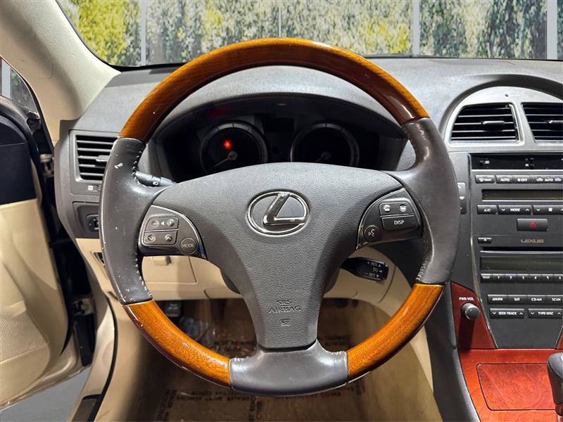 Used 2011 Lexus ES 350 image 18