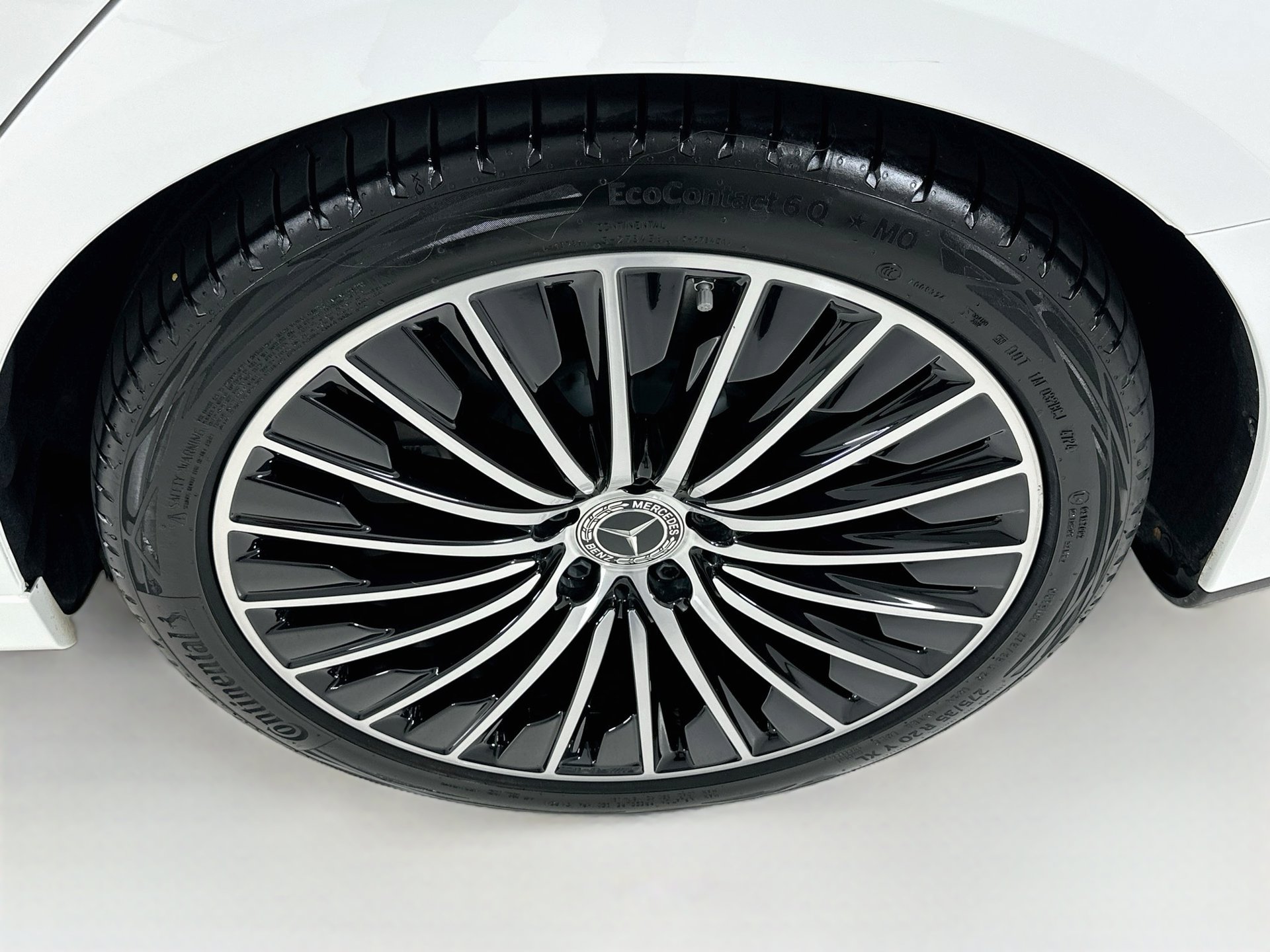 Certified 2025 Mercedes-Benz E 450 4MATIC Sedan image 34