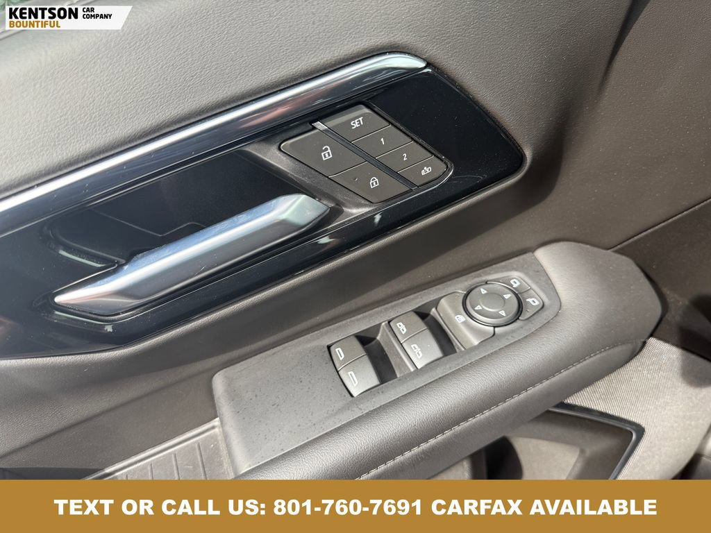 Used 2025 Chevrolet Suburban Z71 image 22