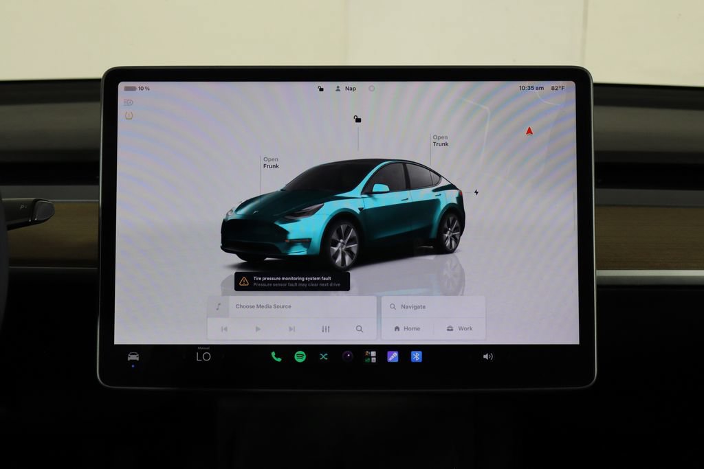 Used 2022 Tesla Model Y Long Range AWD/4WD image 23