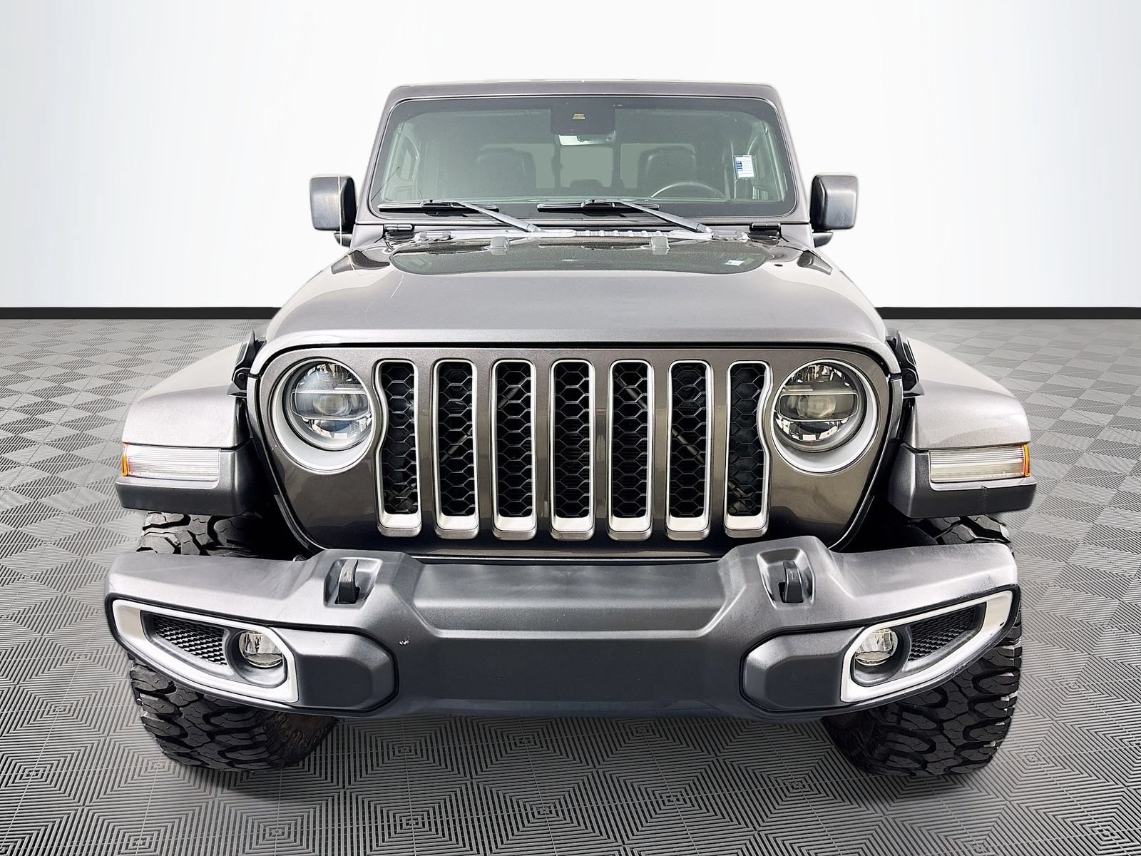 Used 2021 Jeep Gladiator Overland w/ Popular Equipment Package AWD/4WD image 2