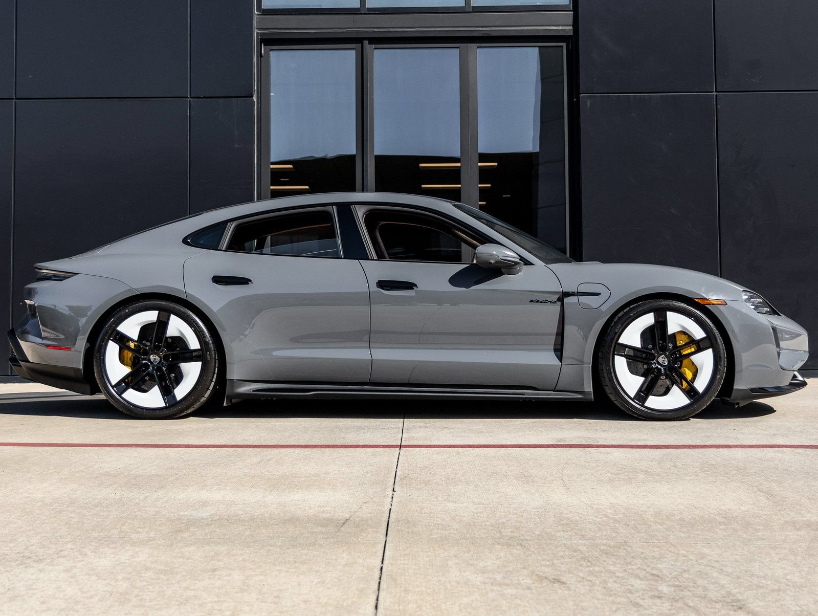 New 2026 Porsche Taycan Turbo S AWD/4WD image 12