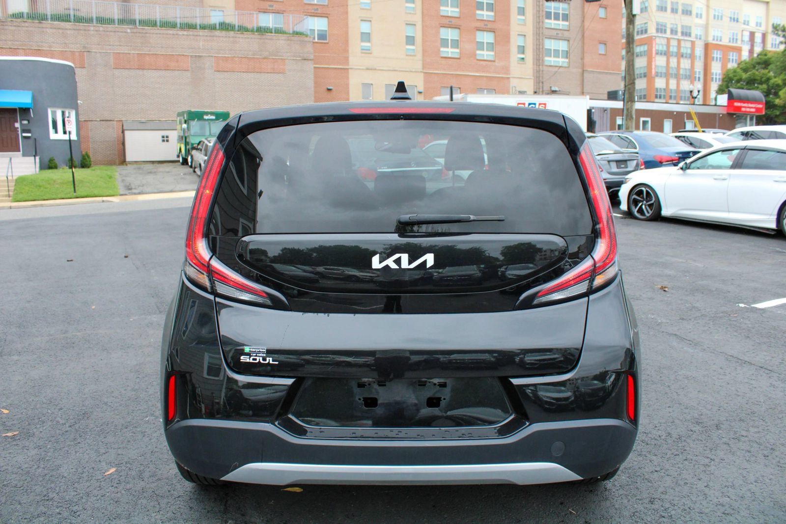 Used 2023 Kia Soul LX w/ LX Technology Package FWD image 7
