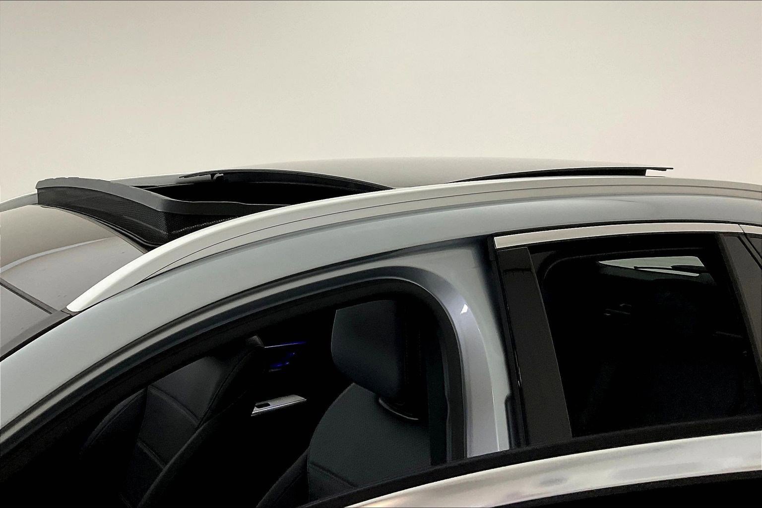 Certified 2025 Mercedes-Benz GLC 300 4MATIC image 40