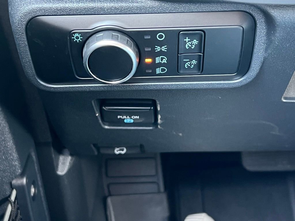 Used 2024 Ford Bronco Everglades image 32