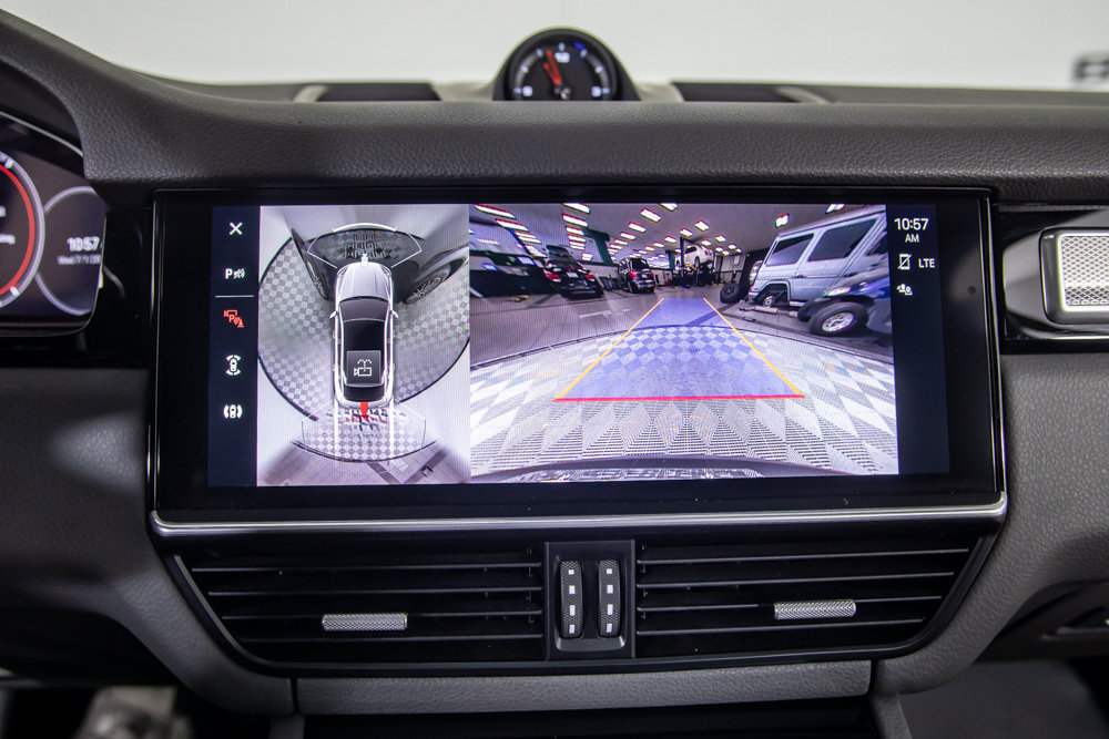 Used 2023 Porsche Cayenne Coupe AWD/4WD image 31