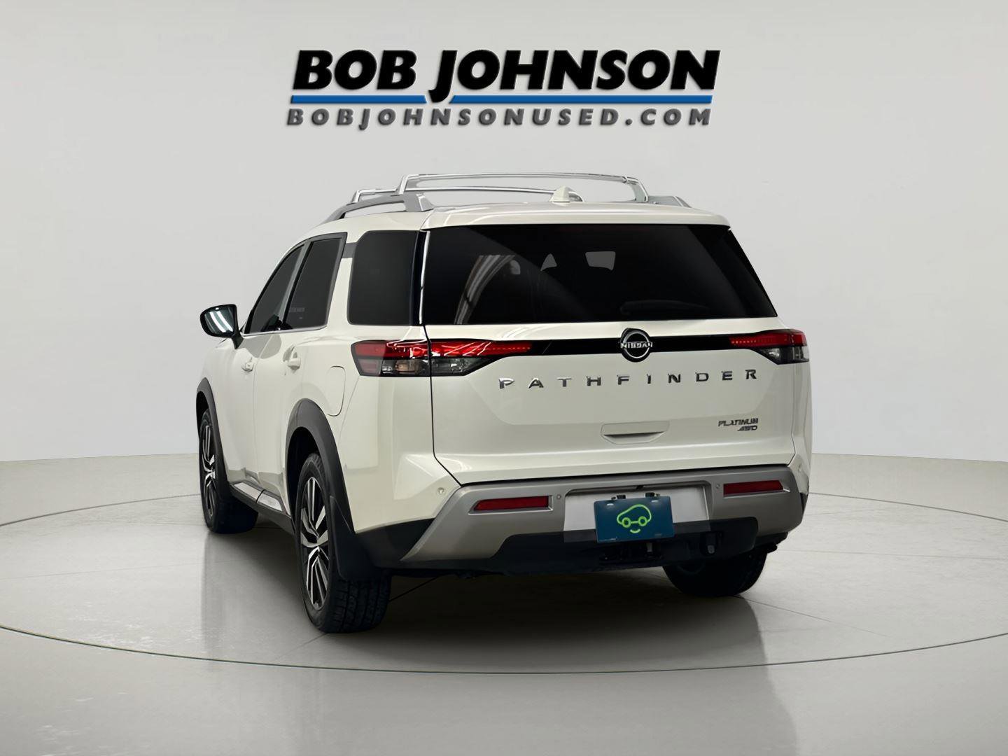 Used 2024 Nissan Pathfinder Platinum w/ Cargo Package image 9