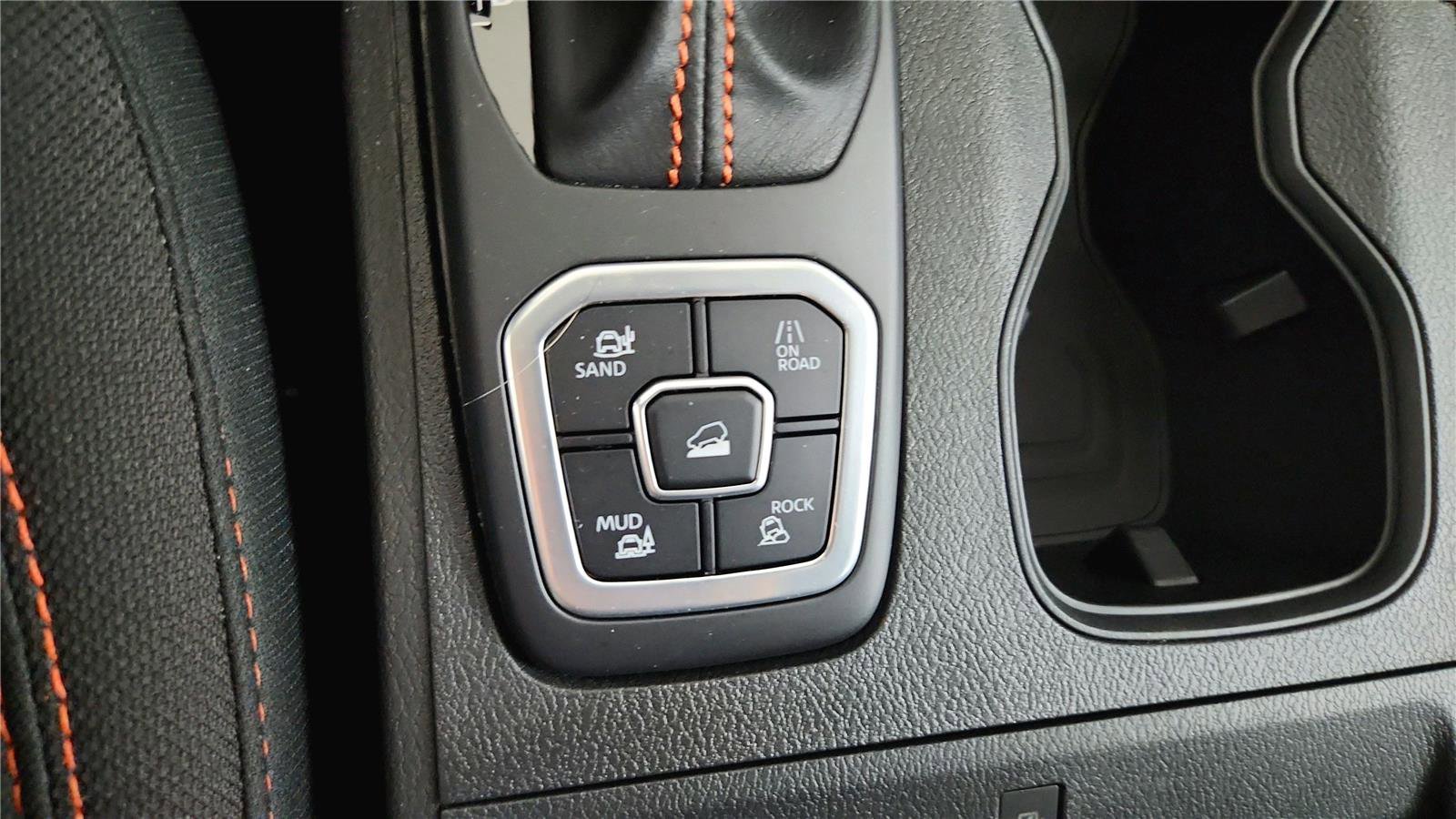 Used 2026 Nissan Frontier PRO-4X w/ Pro-4x Convenience Package AWD/4WD image 29