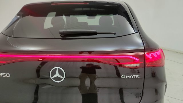 Used 2025 Mercedes-Benz EQE 350+ 4MATIC SUV w/ AMG Line Exterior Package image 27