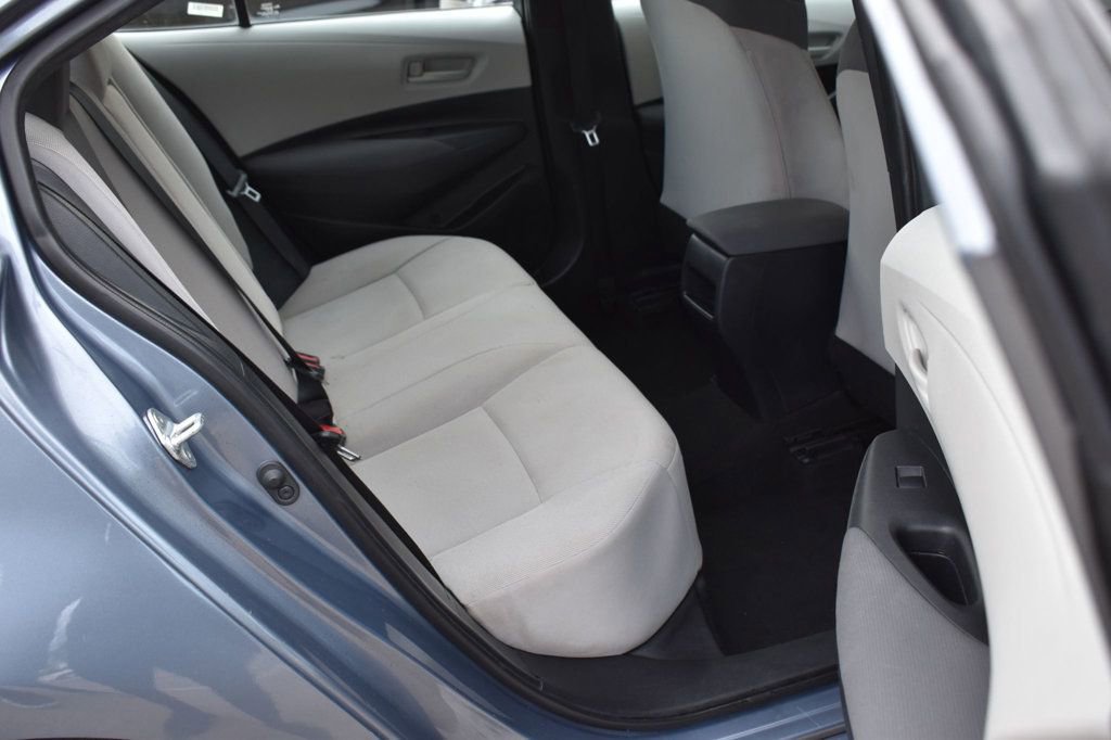Used 2022 Toyota Corolla LE image 23