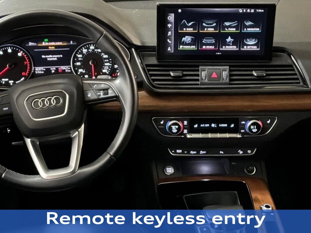 Used 2023 Audi Q5 2.0T Premium w/ Convenience Package AWD/4WD image 20