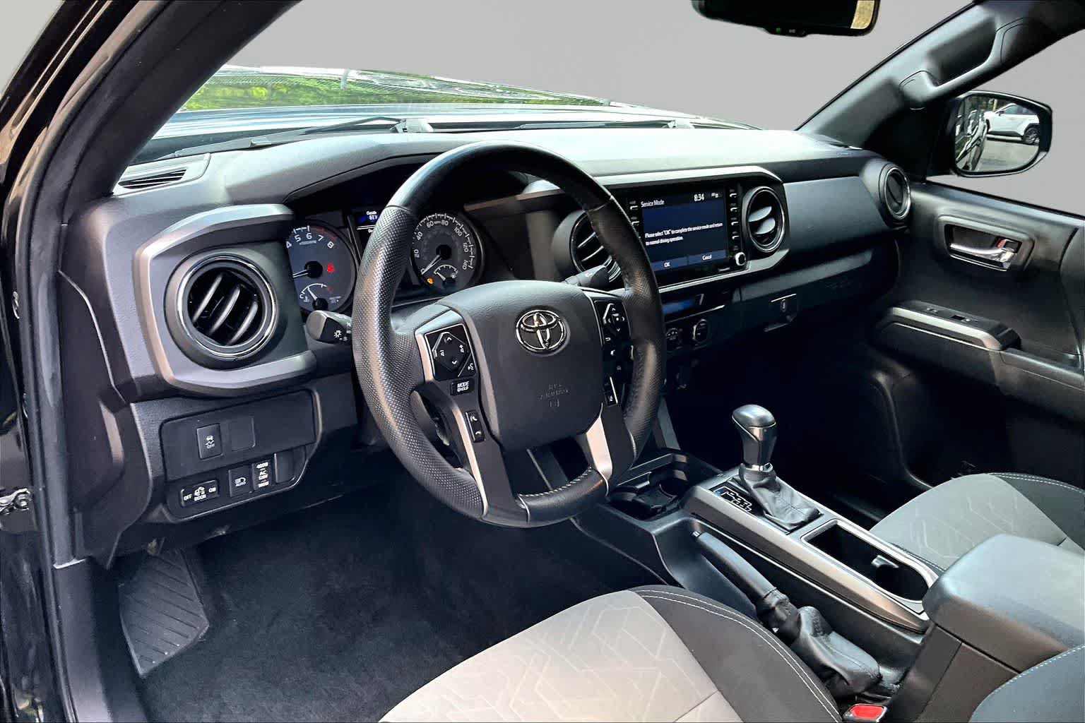 Used 2023 Toyota Tacoma TRD Off-Road AWD/4WD image 17