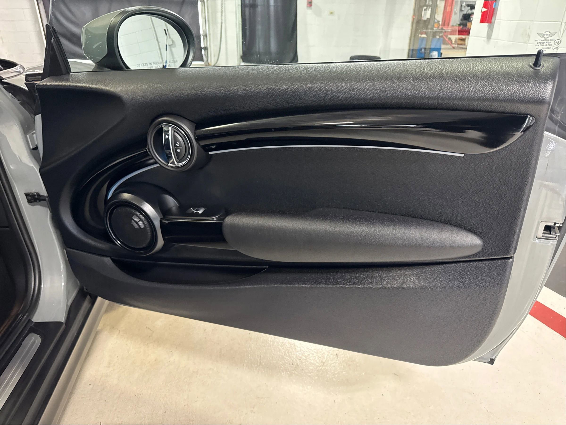 Used 2023 MINI Cooper SE image 25