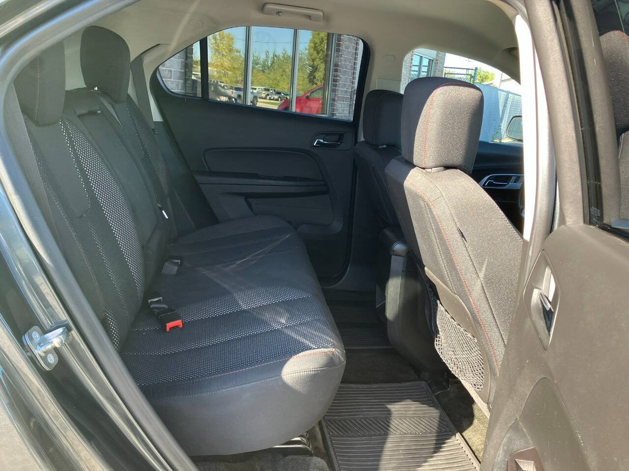 Used 2017 Chevrolet Equinox LT w/ Convenience Package FWD image 16