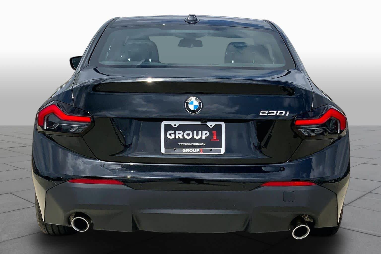 Used 2025 BMW 230i Coupe RWD image 4
