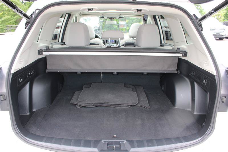 Used 2024 Subaru Forester Premium AWD/4WD image 19