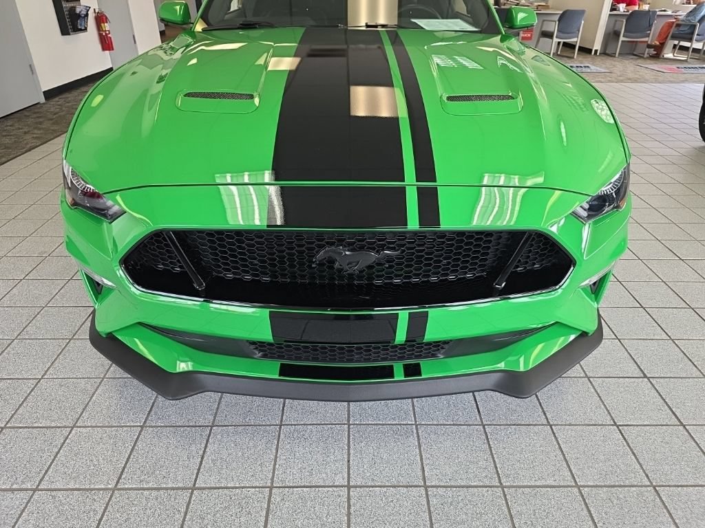 Used 2019 Ford Mustang GT Premium w/ GT Performance Package RWD image 8