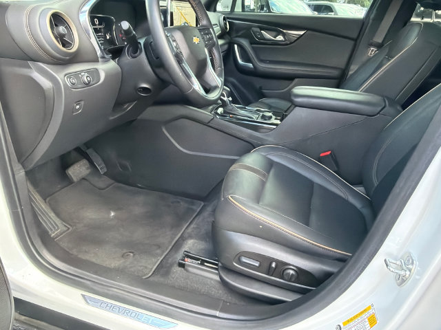 Used 2023 Chevrolet Blazer Premier w/ Enhanced Convenience Package FWD image 9