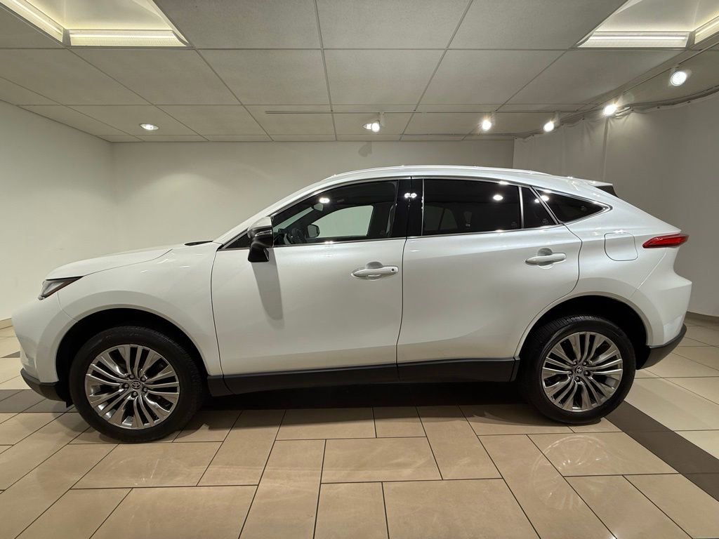 Certified 2024 Toyota Venza Limited AWD/4WD image 2