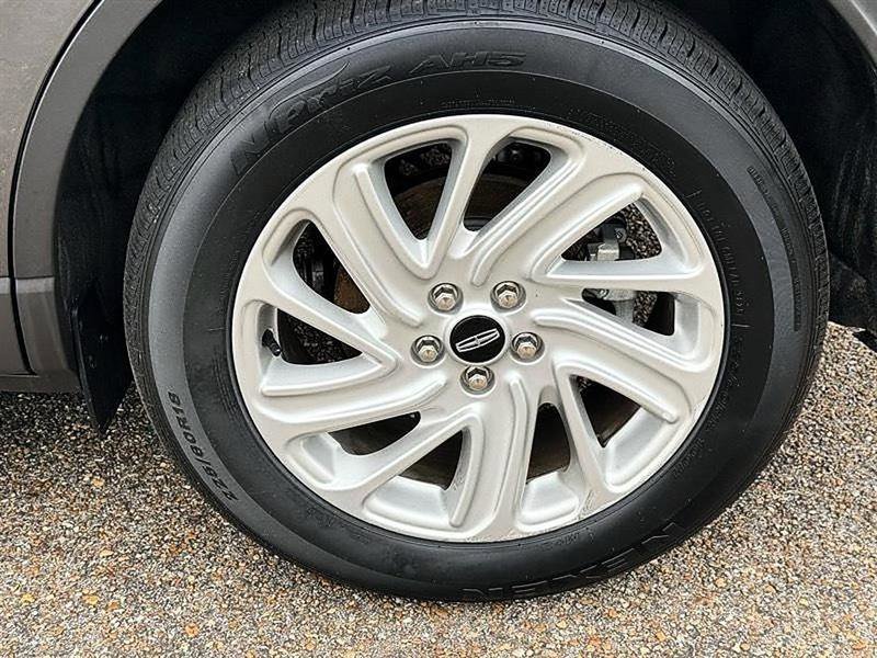 Used 2023 Lincoln Corsair FWD image 46