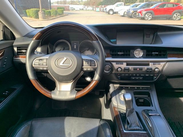 Used 2017 Lexus ES 350 w/ Luxury Package image 16