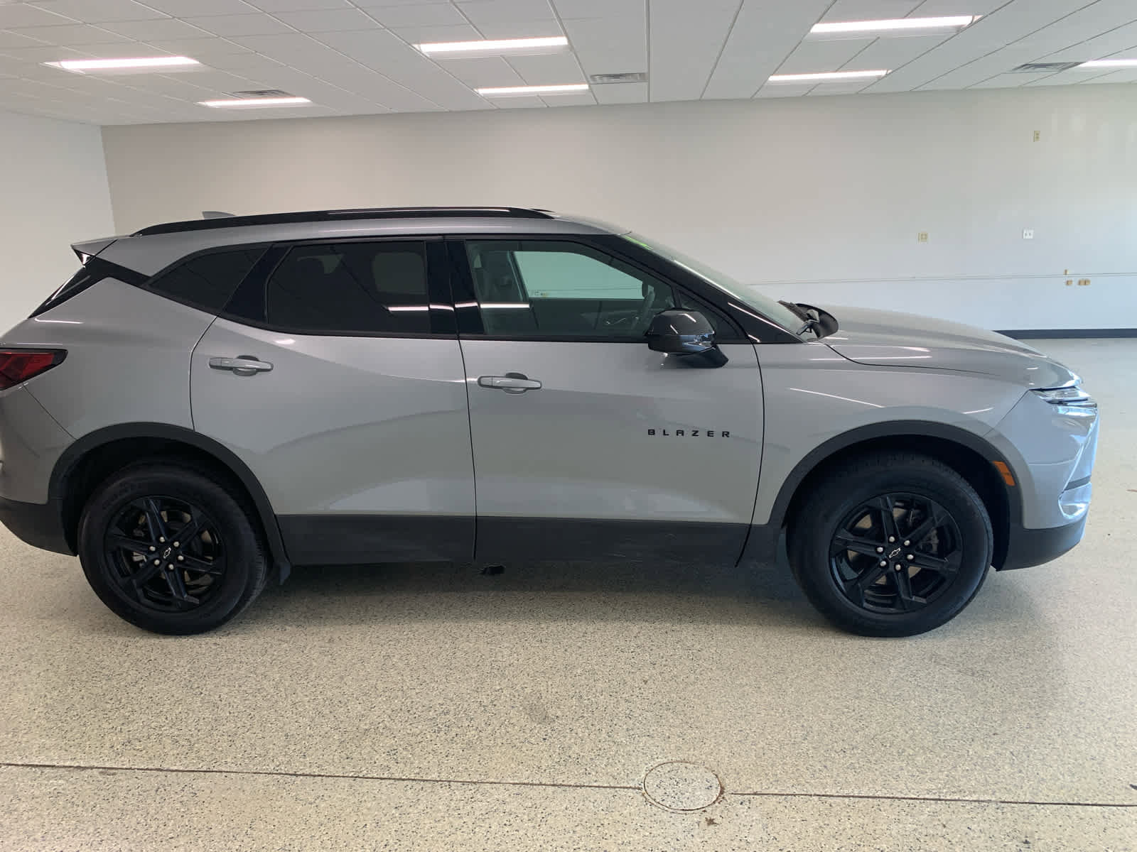 Used 2024 Chevrolet Blazer LT w/ Convenience Package image 6