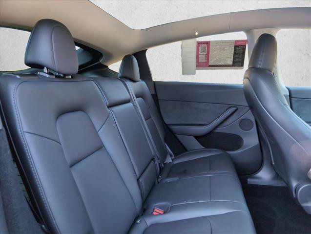 Used 2024 Tesla Model Y Long Range AWD/4WD image 23