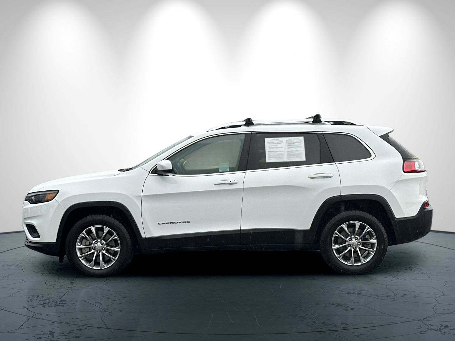 Used 2019 Jeep Cherokee Latitude Plus w/ Comfort/Convenience Group image 7