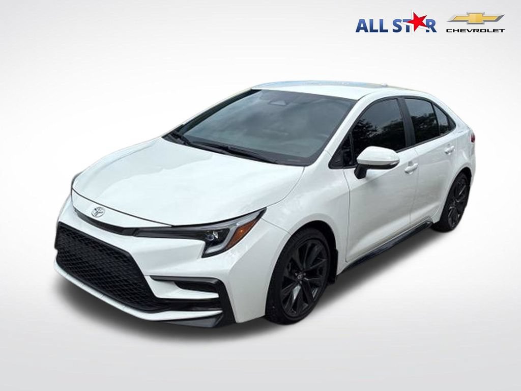 Used 2024 Toyota Corolla SE FWD image 1