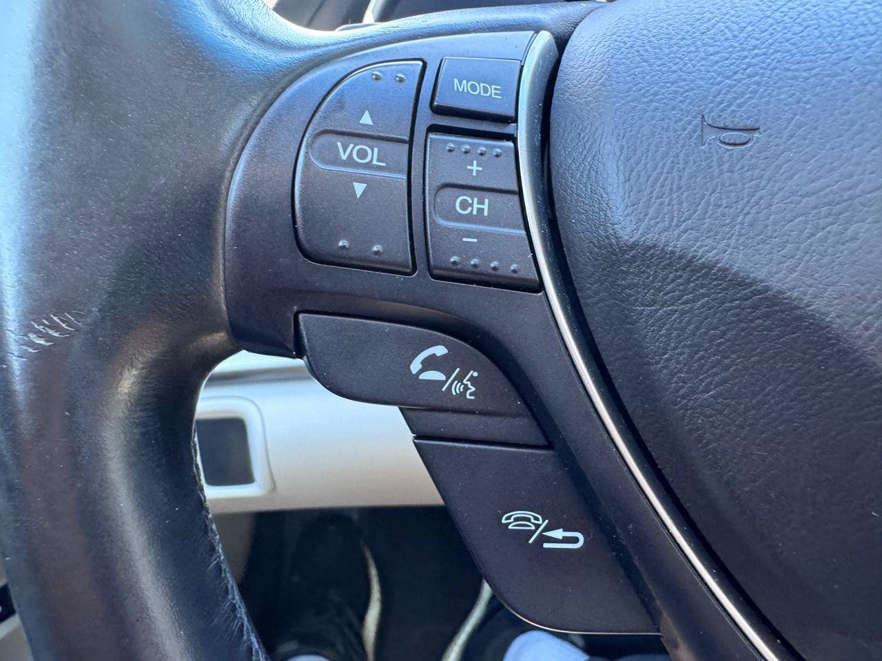 Used 2012 Acura TL FWD image 22