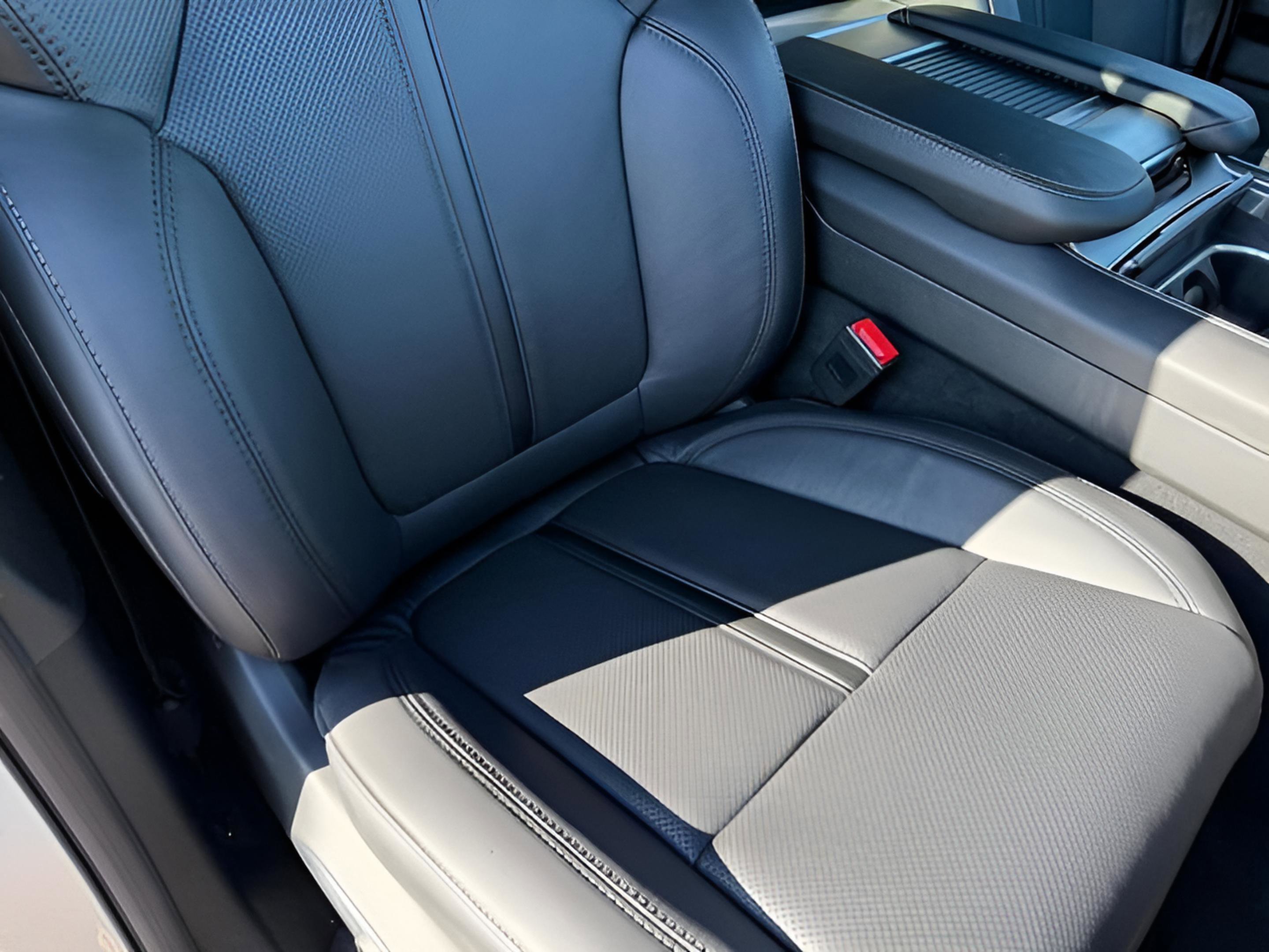 New 2026 Jeep Grand Wagoneer Limited AWD/4WD image 16