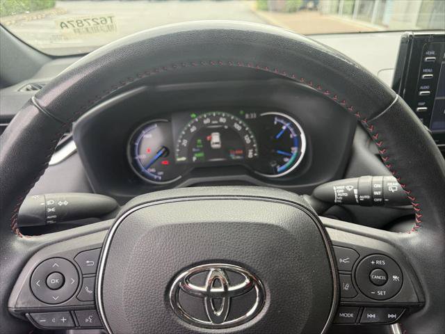 Certified 2021 Toyota RAV4 SE w/ Weather & Moonroof Package AWD/4WD image 15