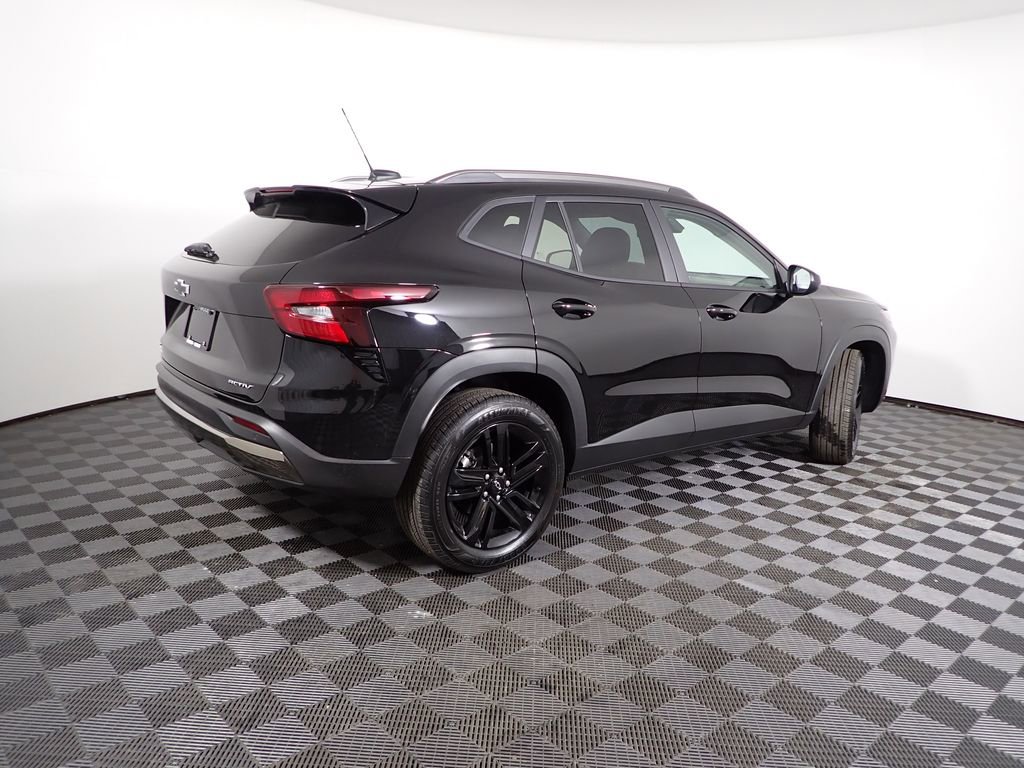 New 2026 Chevrolet Trax ACTIV w/ Sunroof Package image 17